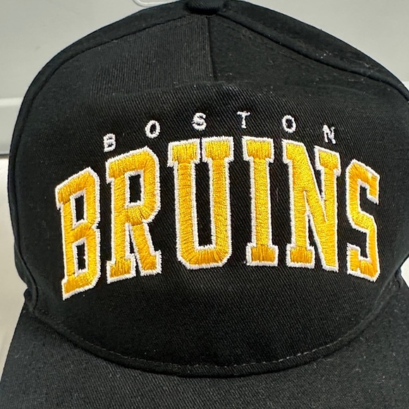47 Brand Boston Bruins Hockey  NHL Official  Black Snap Back - Picture 7 of 13